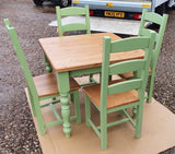 ^Kitchen Dining Table Size: 4' x 3'