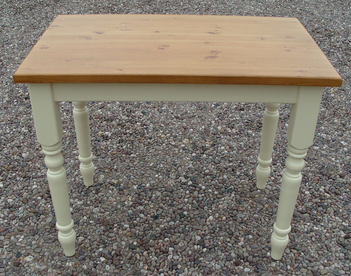 3 leg dining table deals
