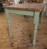 ^Kitchen Dining Table Size: 4' x 3'