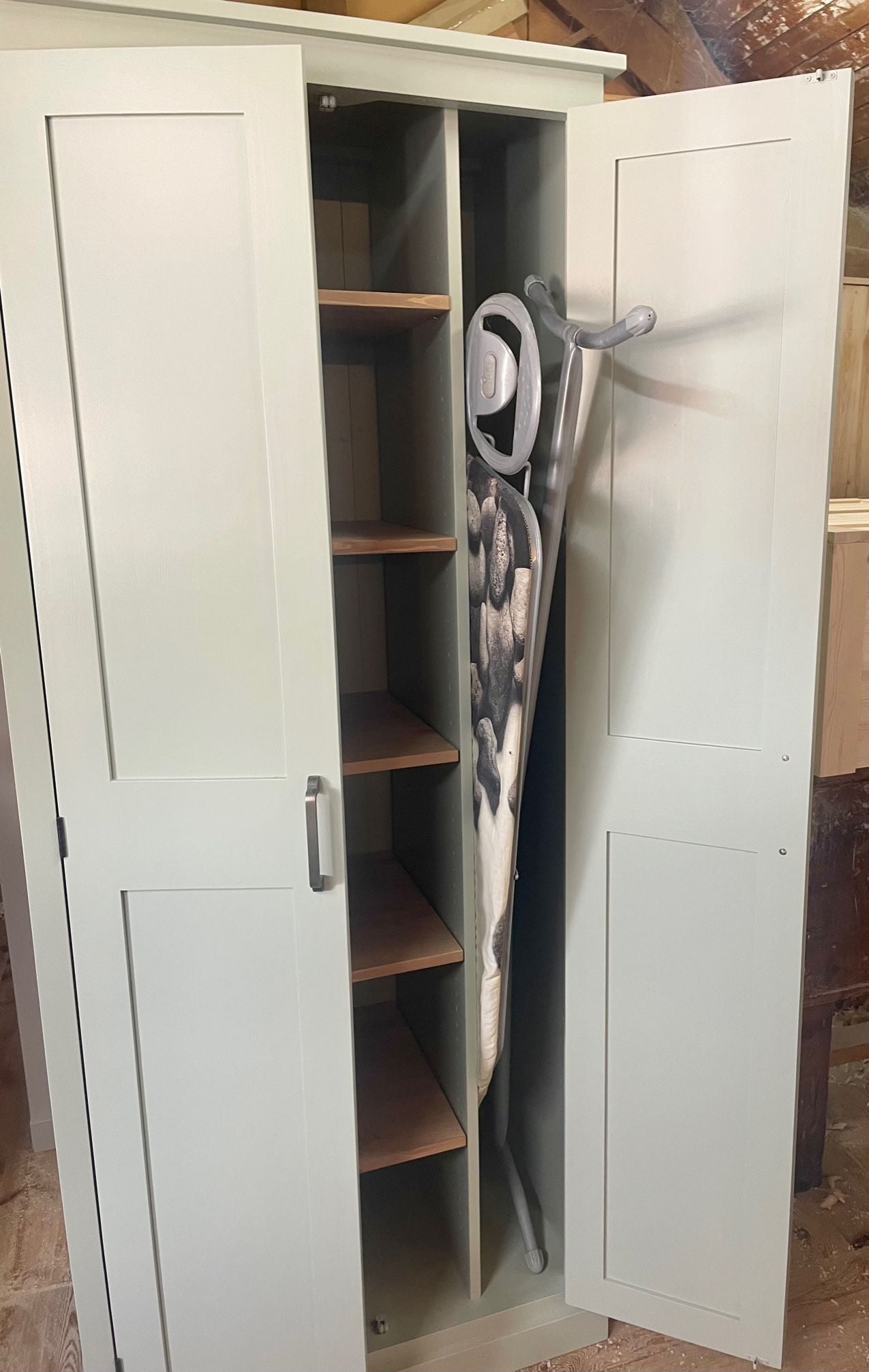 Hoover cupboard discount
