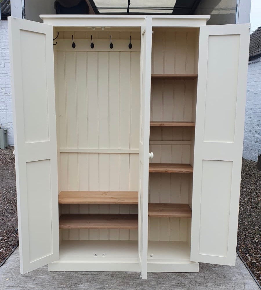 Door Hall /Utility Room Cloak Room Coat Shoe Storage